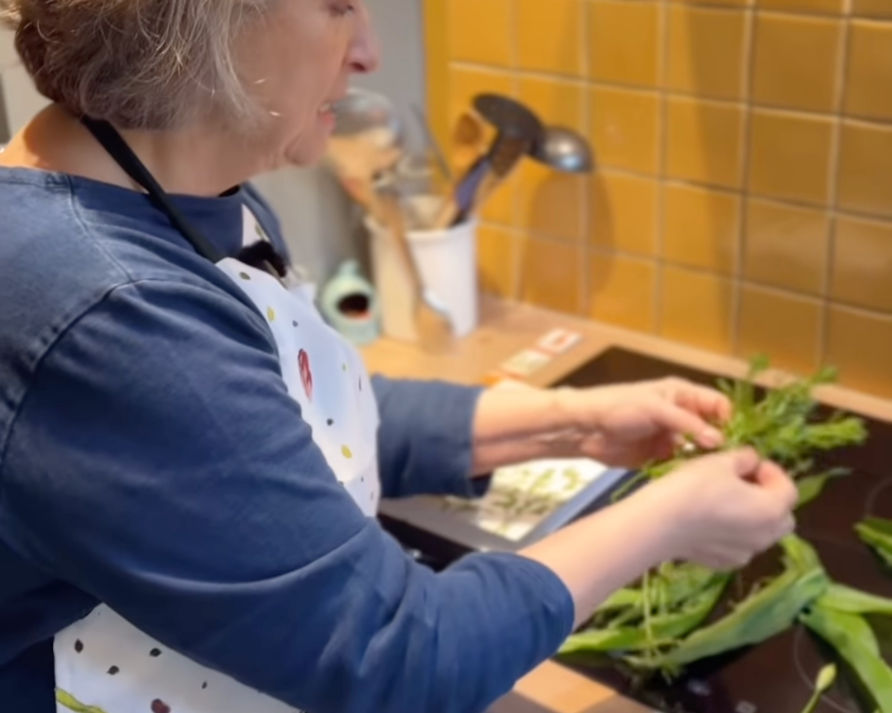 Hedgerow to home cooking